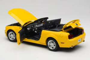 Ford Mustang GT S197 Convertible Screaming Yellow AUTOart 1:18 73062 Diecast - image 5 of 8