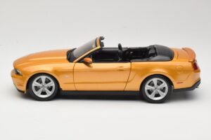 Ford Mustang GT S197 Convertible Gold Maisto 1:18 31158 Diecast - image 3 of 7