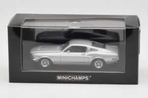 Ford Mustang GT Silver Minichamps 1:43 FORD001 Diecast - image 4 of 4