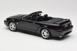Ford Mustang GT SN95 Convertible Black Maisto 1:18 50328 Diecast - image 7 of 8