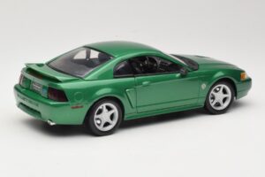 Ford Mustang GT SN95 Green Maisto 1:18 50326 Diecast - image 3 of 8