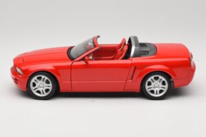Ford Mustang S197 GT Convertible Red Beanstalk Group 1:18 FOR10016R Diecast - image 4 of 8