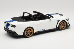 Ford Mustang S650 Shelby Super Snake Oxford White GT Spirit 1:18 GT572 Resin - image 2 of 6
