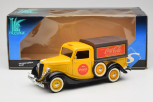 Ford Pick Up Michelin Solido 1:18 8024 Diecast - image 8 of 8