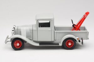 Ford Pick-Up Wrecker Grey Road Signature 1:18 92257 Diecast - image 4 of 8