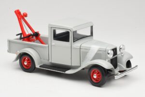 Ford Pick-Up Wrecker Grey Road Signature 1:18 92257 Diecast - image 6 of 8