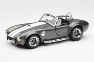 Ford Shelby Cobra 427 S/C Grey Metallic With White Stripes Kyosho 1:18 08045GRW Diecast