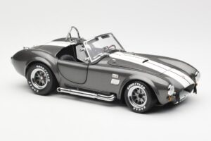 Ford Shelby Cobra 427 S/C Grey Metallic With White Stripes Kyosho 1:18 08045GRW Diecast - image 6 of 8