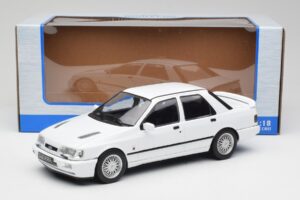 Ford Sierra RS Cosworth 4x4 White MCG 1:18 MCG18353 Diecast - image 6 of 6