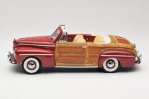 Ford Sportsman Red Road Signature 1:18 20048 Diecast - image 4 of 8