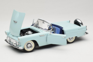 Ford Thunderbird Green Revell 1:18 8804-G1 Diecast - image 2 of 8