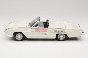 Ford Thunderbird Convertible Indy Pace Car Anson 1:18 30368 Diecast - image 3 of 6