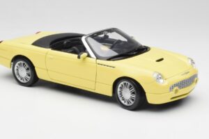Ford Thunderbird Show Car Yellow Maisto 1:18 50335 Diecast - image 6 of 8