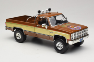 GMC K-2500 Sierra Grande Brown GreenLight 1:18 13560 Diecast - image 6 of 8