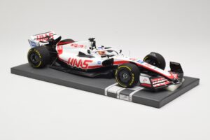Haas VF-22 #20 K. Magnussen British GP 2022 Minichamps 1:18 117221020 Diecast - image 4 of 6