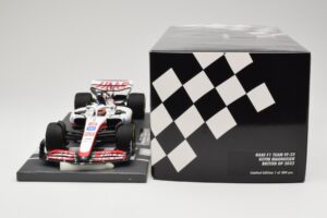 Haas VF-22 #20 K. Magnussen British GP 2022 Minichamps 1:18 117221020 Diecast - image 6 of 6