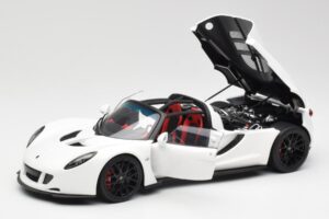 Hennessey Venom GT White AUTOart 1:18 75404 Diecast - image 2 of 8