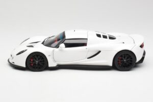 Hennessey Venom GT White AUTOart 1:18 75404 Diecast - image 4 of 8