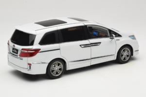 Honda Elysion White OEM 1:18 430056 Diecast - image 3 of 8