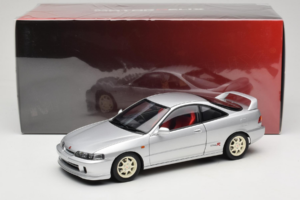 Honda Integra Type R DC2 Pre-Facelift Vogue Silver Metallic MotorHelix 1:18 M85202 Diecast - image 8 of 8