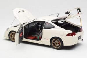 Honda Integra DC5 Type R Mugen White AUTOart 1:18 73251 Diecast - image 5 of 8