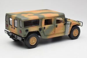 Hummer H1 Station Wagon Military Maisto 1:18 56049 Diecast - image 3 of 8