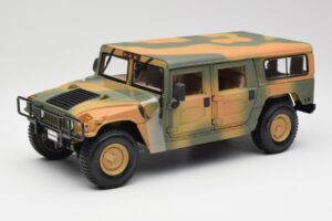 Hummer H1 Station Wagon Military Maisto 1:18 56049 Diecast