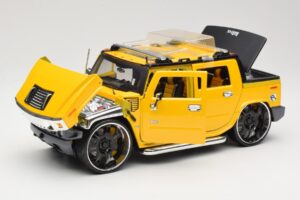 Hummer H2 SUT Concept Yellow Maisto 1:18 31067 Diecast - image 2 of 8