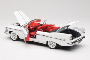 Imperial Crown Convertible White Road Signature 1:18 20138 Diecast - image 5 of 8