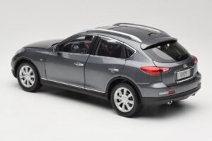 Infiniti EX25 J50 Grey Metallic Paudi 1:18 81L0049 Diecast - image 7 of 8