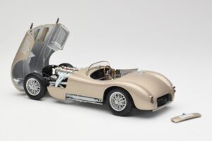 Jaguar C-Type Bronze AUTOart 1:18 73502 Diecast - image 5 of 8