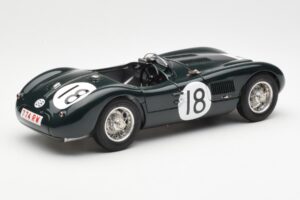 Jaguar C-Type #18 T. Rolt / D. Hamilton 24 Hours of Le Mans Winner 1953 CMC 1:18 M-195 Diecast - image 2 of 6