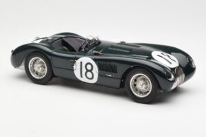 Jaguar C-Type #18 T. Rolt / D. Hamilton 24 Hours of Le Mans Winner 1953 CMC 1:18 M-195 Diecast - image 4 of 6
