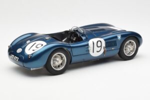 Jaguar C-Type #19 J. Stewart Ecurie Ecosse Goodwood Members Meeting 1954 CMC 1:18 M-192 Diecast - image 2 of 6