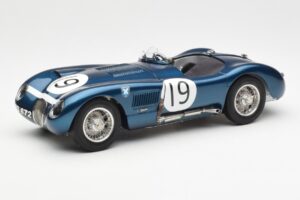 Jaguar C-Type #19 J. Stewart Ecurie Ecosse Goodwood Members Meeting 1954 CMC 1:18 M-192 Diecast