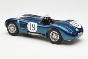 Jaguar C-Type #19 J. Stewart Ecurie Ecosse Goodwood Members Meeting 1954 CMC 1:18 M-192 Diecast - image 5 of 6