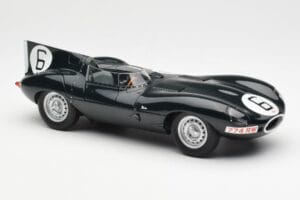 Jaguar D-Type #6 M. Hawthorn / I. Bueb Team Jaguar Cars Ltd 24 Hours of Le Mans 1955 AUTOart 1:18 85586 Diecast - image 4 of 6
