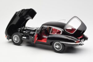 Jaguar E-Type 3.8 Series 1 Black Kyosho 1:18 08954BK Diecast - image 5 of 8