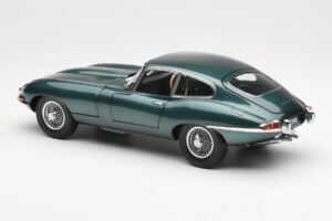 Jaguar E-Type 3.8 Series 1 Dark Green Kyosho 1:18 08954DG Diecast - image 7 of 8
