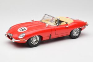 Jaguar E-Type Cabriolet Red Bburago 1:18 3016 Diecast