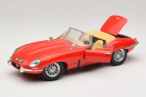 Jaguar E-Type Series 1 Cabriolet Red Bburago 1:18 3038 Diecast - image 2 of 8