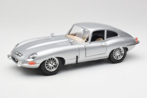 Jaguar E-Type Series 1 Silver Bburago 1:18 3018-M2 Diecast