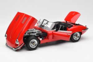 Jaguar E-Type Roadster Series III V12 Red AUTOart 1:18 73523 Diecast - image 2 of 8