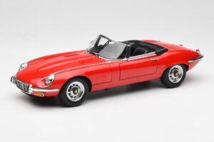 Jaguar E-Type Roadster Series III V12 Red AUTOart 1:18 73523 Diecast