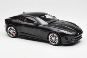 Jaguar F-Type R X152 Matt Black AUTOart 1:18 73652 Composite - image 6 of 8