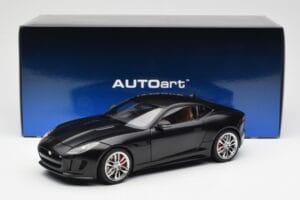 Jaguar F-Type R X152 Matt Black AUTOart 1:18 73652 Composite - image 8 of 8