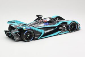 Jaguar I-Type 3 Panasonic Jaguar Racing #20 M. Evans Formula E Season 5 2019 Minichamps 1:18 114180020 Diecast - image 2 of 6