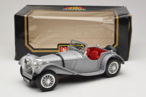 Jaguar SS100 Silver Bburago 1:18 3006-M2 Diecast - image 6 of 6