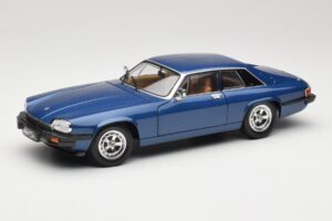 Jaguar XJ-S Blue Road Signature 1:18 92658 Diecast