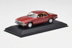 Jaguar XJ12 Coupe Regency Red Minichamps 1:43 400130461 Diecast - image 2 of 4